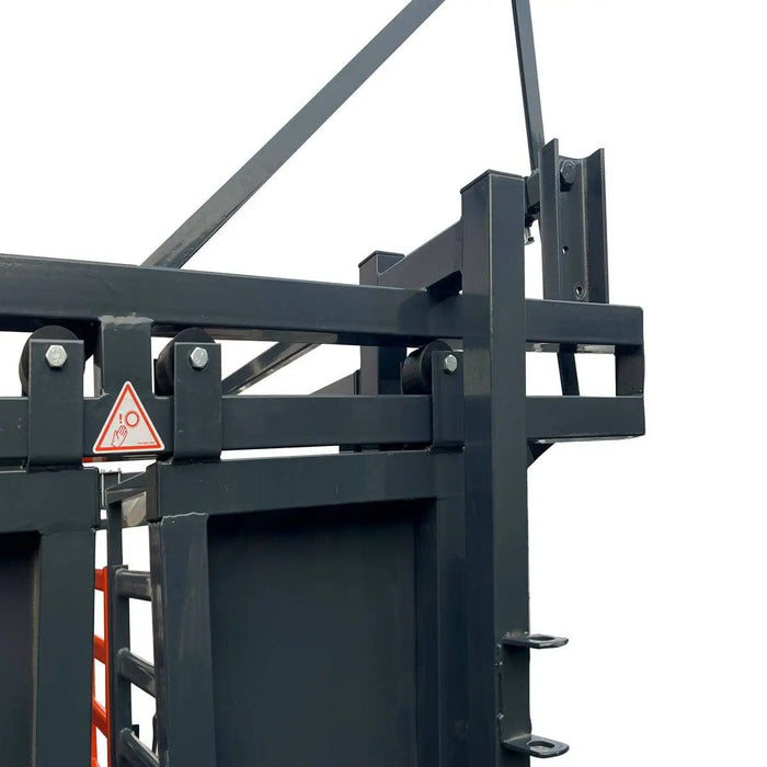 TMG Industrial 10’ Cattle Work Chute 4500-lb Weight Scale, Side Exit, Upper/Lower Swing Openings, LCD Weight Display, TMG-CSC10